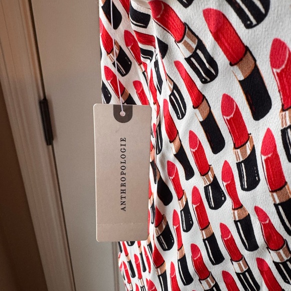 Anthropologie Silky Cowl-Neck Tank Top with Fun Lipstick Print- size X-Large NWT - Picture 9 of 14